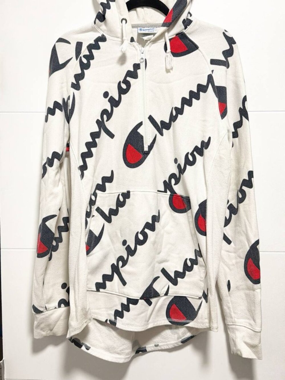 Champion Reverse Weave Hoodie | Unisex (Size M) | Barely Worn